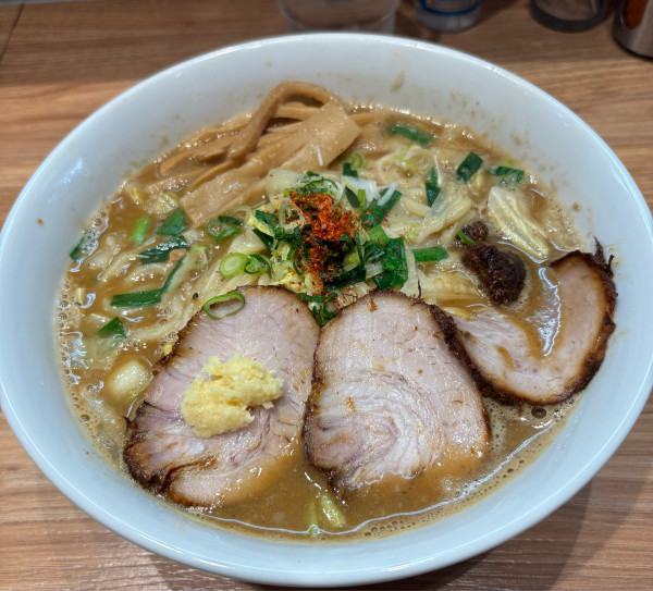 「冬季限定メニュー味噌らーめん」@ら～めん つけ麺 幸加の写真