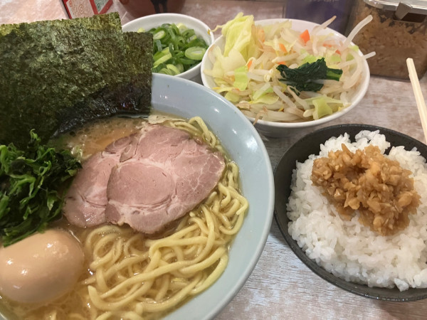 「ラーメン並」@横濱ラーメン あさが家 本店の写真