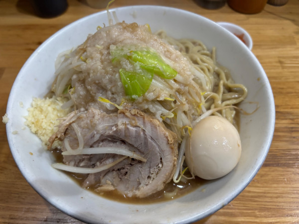 「味玉ラーメン並」@デカ盛り戦隊 豚レンジャーの写真