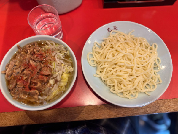 「チャシューやさいつけそば(小鉢) 1300円」@丸長 目白店の写真