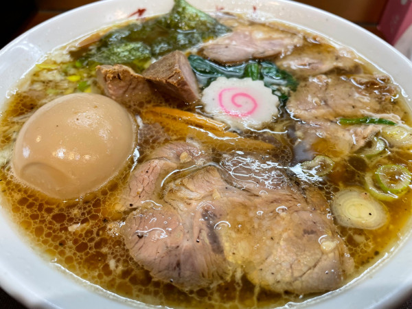 「チャーシューメン＋味玉（1350円）」@中華そば政好の写真