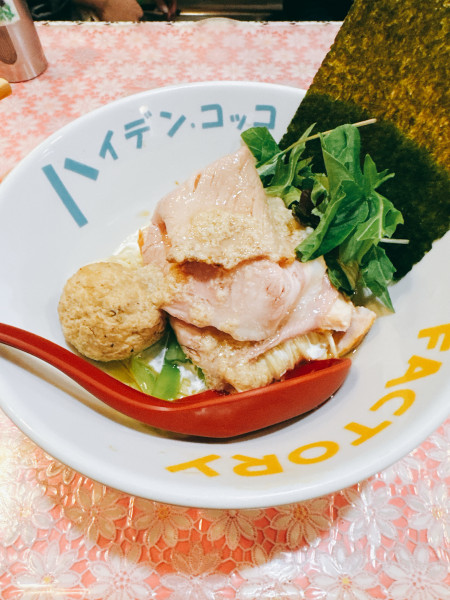 「凛々しいカルピスバター×帆立クリームまぜソバ」@らーめん凛々の写真