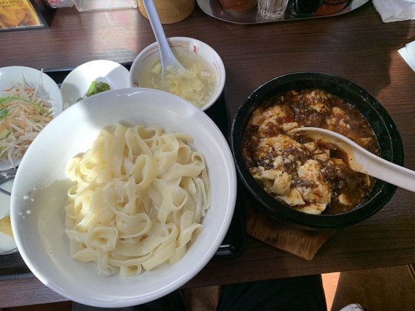 「沸騰石焼麻婆刀削麺」@浅草橋 川の味の写真