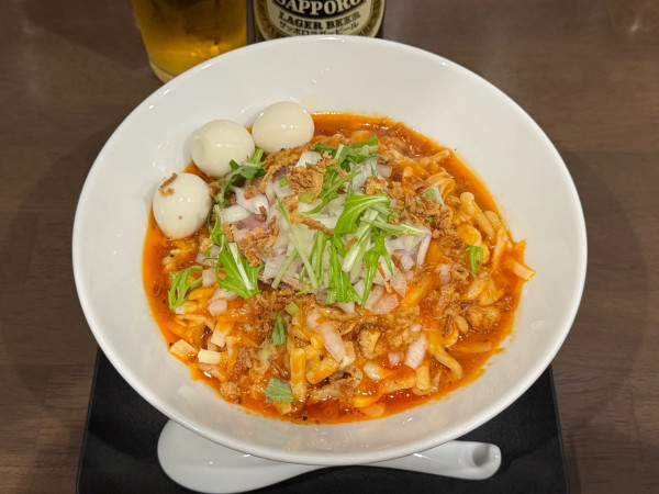 「【イレギュラー】まぜそばクアトロ＋うずらの卵」@三つ由の写真