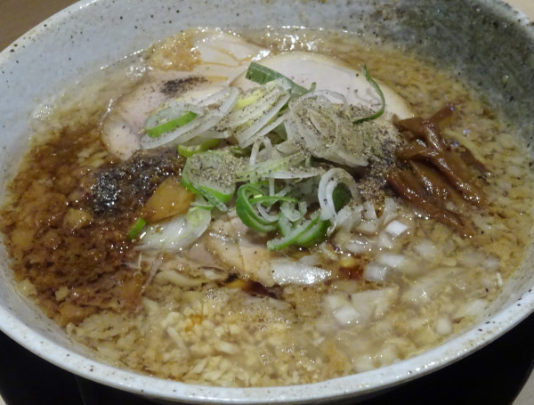 「ラーメン 900円」@セアブラーメン 東中八の写真