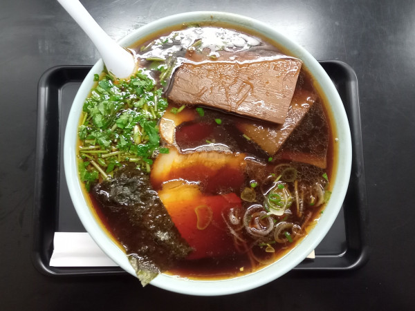 「チャーシューメン＋短冊メンマ」@味の大西 小田原店の写真