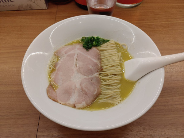 「牡蠣中華蕎麦　1200円」@中華蕎麦 左とうの写真