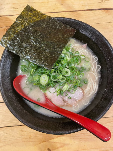 「博多ラーメン」@神宮前 博多ラーメン ほんじんの写真