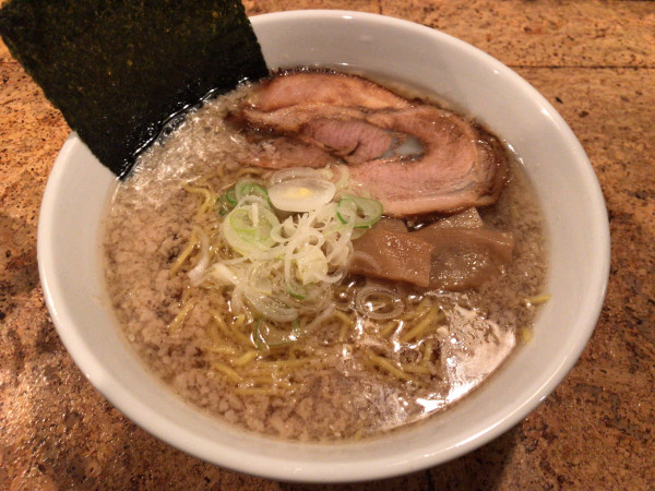 「中間醤油らーめん 950円」@きくちひろきの写真