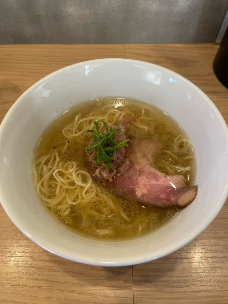 「和牛頬肉と舞茸の塩らーめん」@らーめんMAIKAGURAの写真