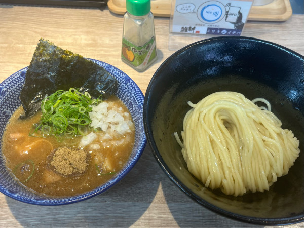 「濃厚魚介つけ麺」@越後維新の写真