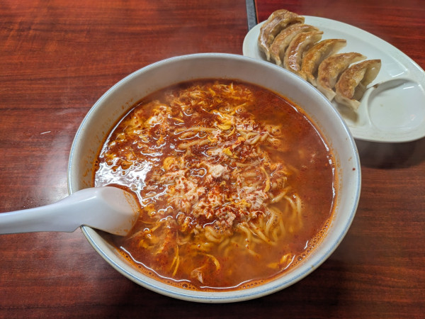 「特製ラーメン（大辛）550円」@ラーメン亭の写真