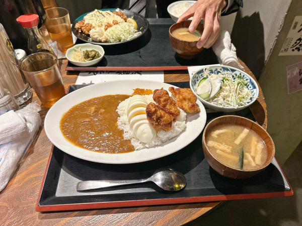「特製エッグカレー」@とり家ゑび寿 大手町店の写真