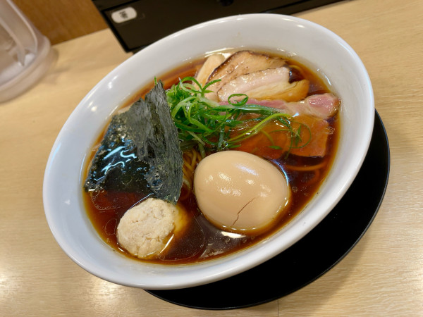 「特製黒醤油らぁめん」@麺屋 いちょうの写真