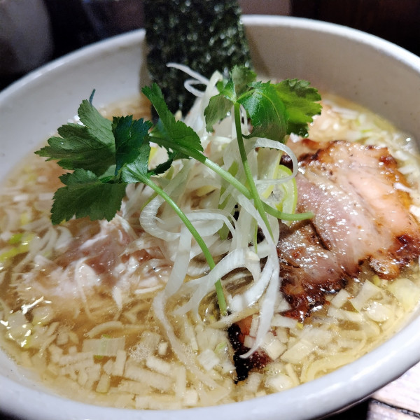 「鶏そば塩1000円 チャーシュー250円」@神田とりそば なな蓮の写真