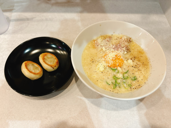 「博多クリーミーカルボ＋もちもち水餃子＋味変替玉トマト」@博多太陽一杯!!の写真