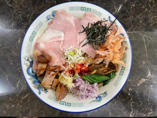 「ニンニク唐辛子雨まぜ (¥1,000)」@群青の写真