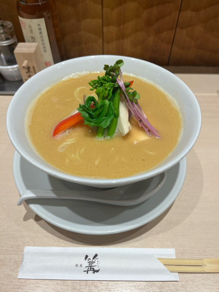 「鶏白湯SOBA醤油」@銀座 篝 Echika池袋店の写真