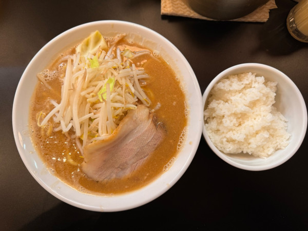 「みそらーめん➕ライス」@ぼくのみそらーめんの写真