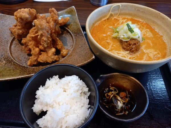 「担々麺」@五味八珍 川島田店の写真