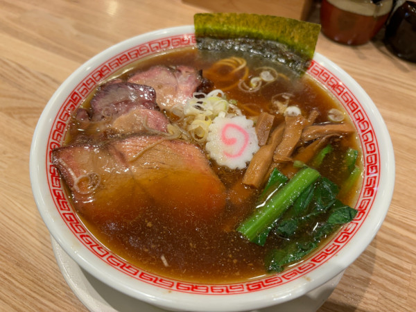 「中華そば 炭火つるし焼きチャーシュー(2枚)」@麺や みかんの写真