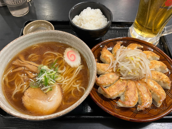 「浜松餃子とらーめんのセット」@五味八珍 メイワン店の写真