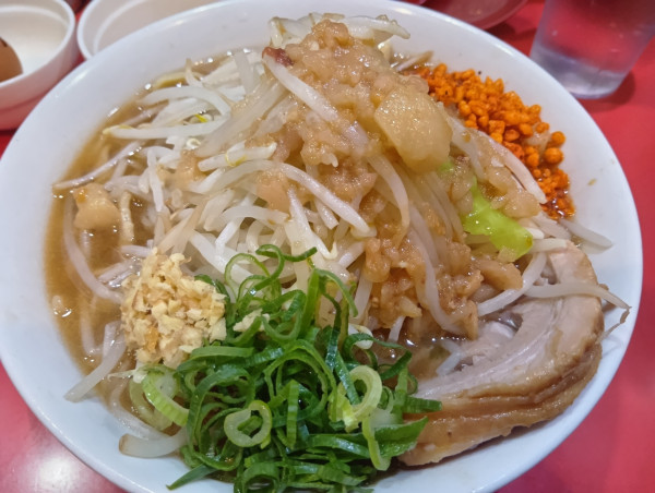 「らーめん　生卵」@用心棒 市ヶ谷飯田橋の写真