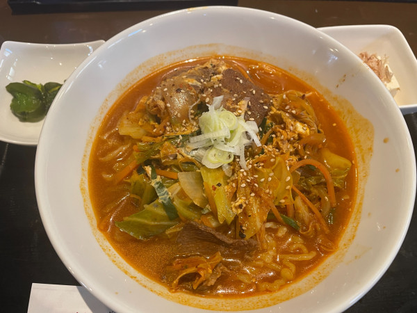 「カルビラーメン：780円」@大衆酒場 軣の写真