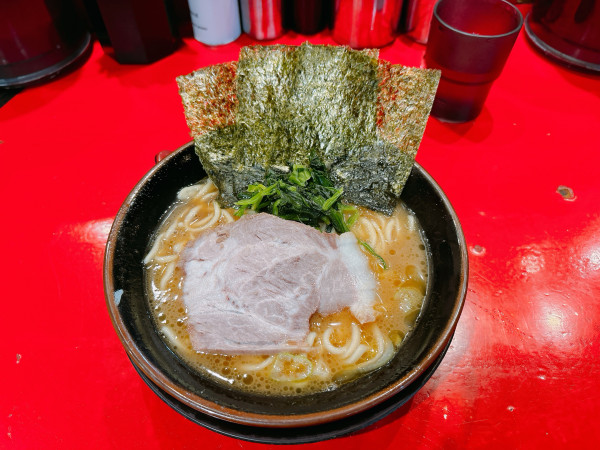 「ラーメン」@横浜家系らーめん 山崎家の写真