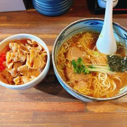 みたけラーメン＋豚丼