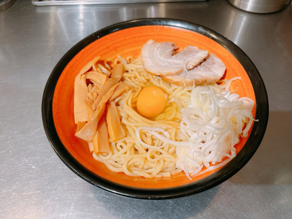 「生玉子油そば」@油そば BROOKLYN NYの写真