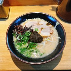 黒うまラーメン