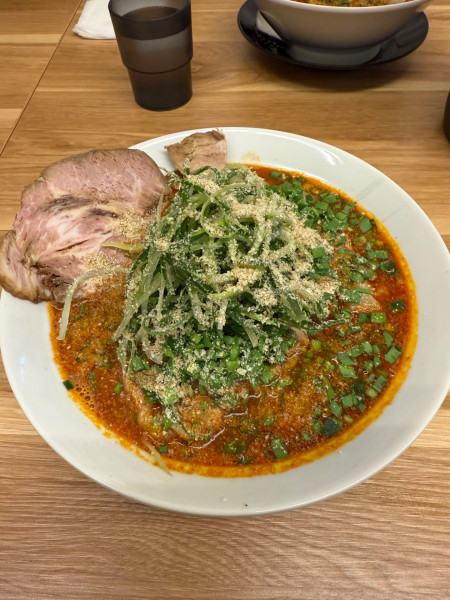 「超辛いラーメン」@麺屋 つるるの写真