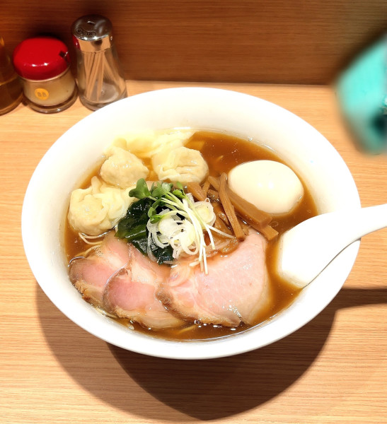 「特製醤油らぁめん」@らぁめん 赤ふじの写真