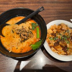 ラーメンセット（担々麺＋麻婆豆腐丼）950円