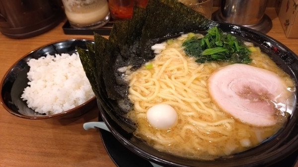 「ラーメン+のり増」@練馬商店の写真