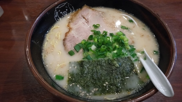 「博多ラーメン＋餃子」@博多ラーメン 長浜や 中村橋店の写真
