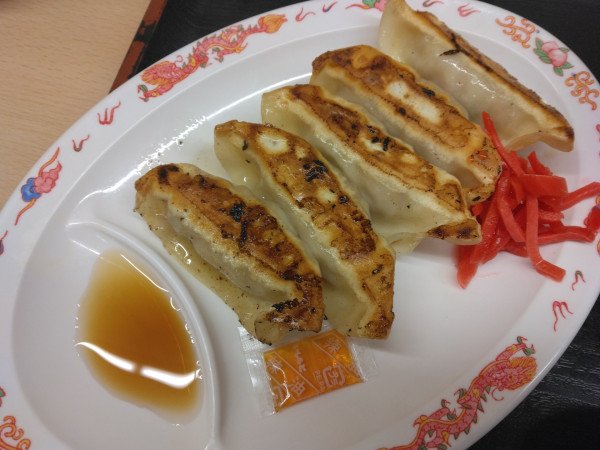 「びゅっ飛び餃子340円(アプリのポイントで無料)」@ゆにろーず 流山店の写真