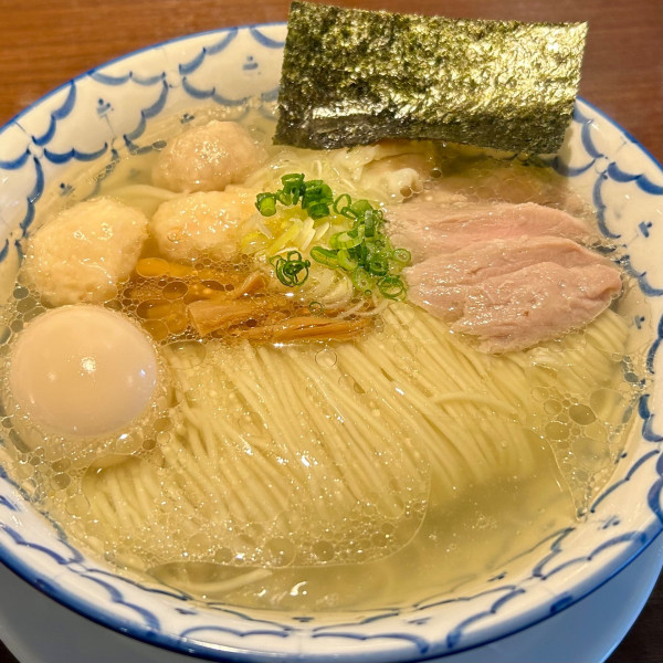 「支那そば味玉わんたん麺（豚清湯Sio）」@支那そば かでかるの写真
