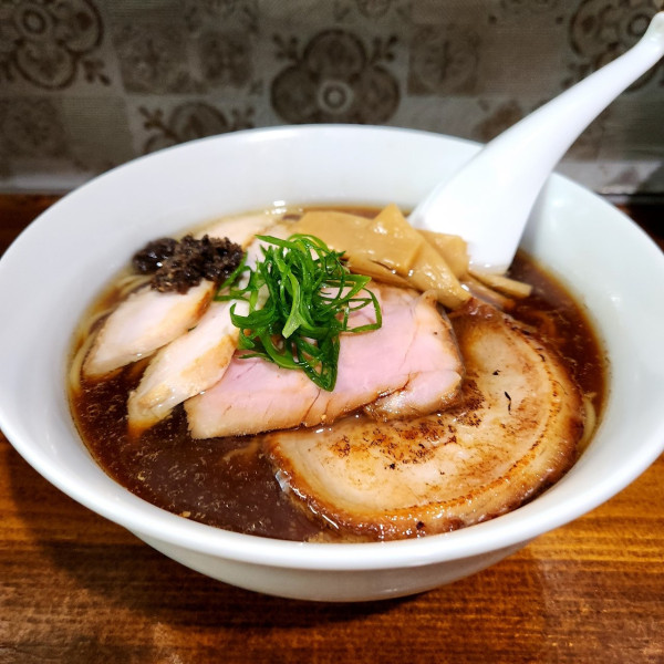 「チャーシュートリュフ醤油そば」@epilogue08の写真