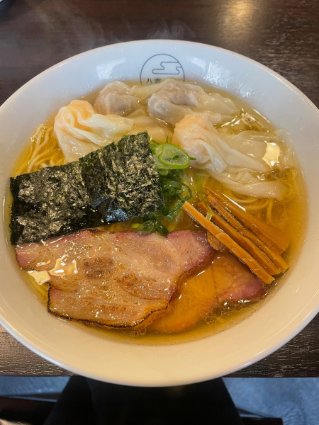 「特製ワンタン麺ハーフ白だし（麺大盛）」@八雲の写真