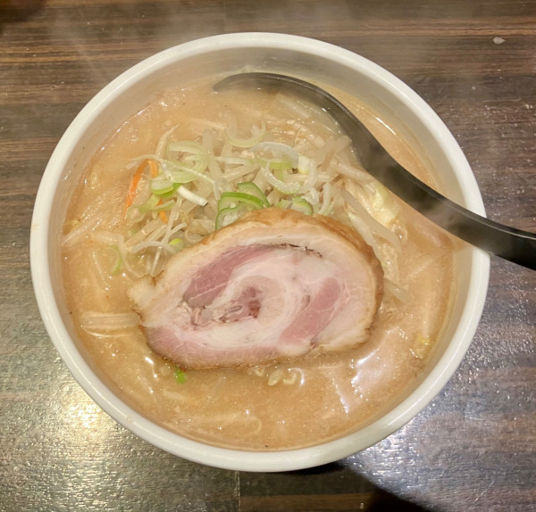 「みそらーめん 850円」@北海道ラーメン なまら 浅草店の写真