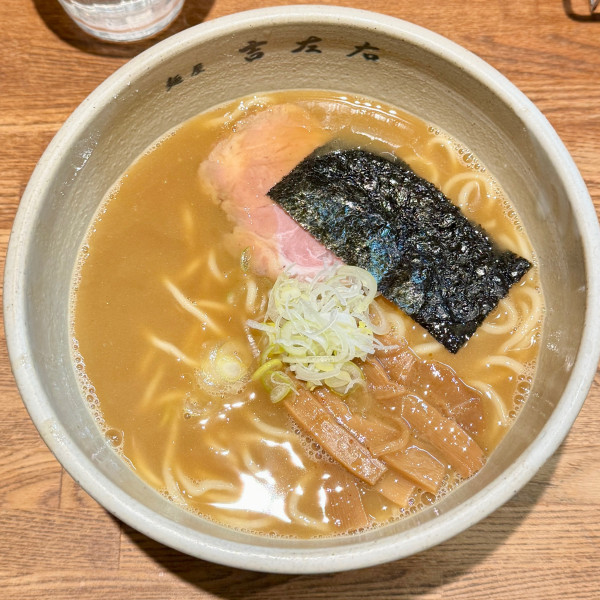 「らーめん」@麺屋吉左右の写真