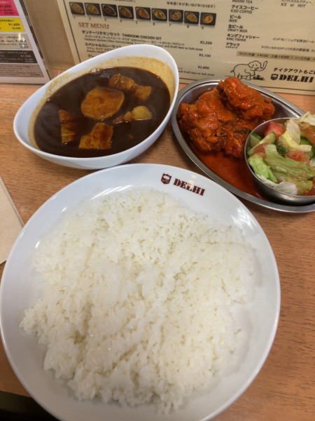 「ポークカシミールカレー•タンドリーチキンセット 2200円」@デリー 上野店の写真