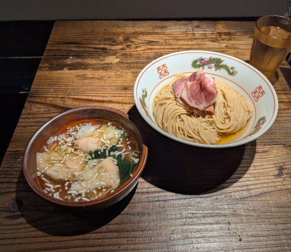 「昆布水つけ麺300g+海老ワンタン」@伊之瀬の写真