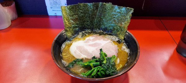 「ラーメン」@横浜ラーメン斎藤家 修善寺店の写真