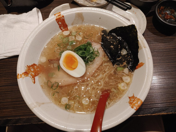 「塩ラーメン　700円？」@九十厨 御殿場店の写真
