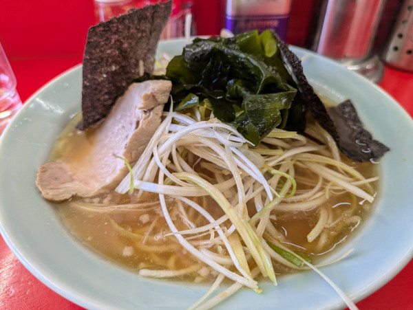 「ねぎラーメン(880円)」@ニューラーメンショップ 浦安富士見店の写真