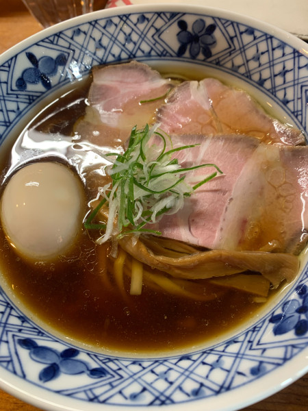 「たまごチャーシュー生醤油らぁ麺」@さんくるげの写真