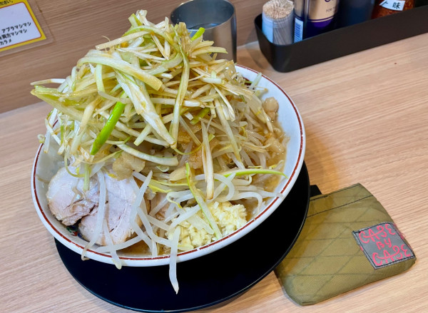 「小ラーメン＋白髪ネギ」@豚山 高田馬場店の写真